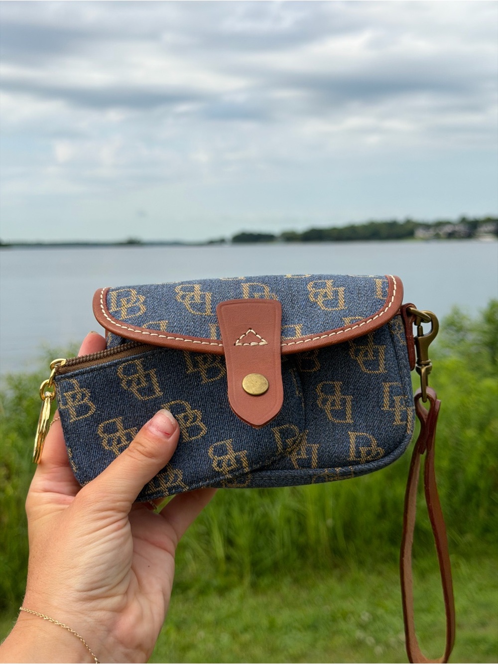 Vintage 90's Dooney & Bourke Denim Logo Wristlet with Leather Strap & Coin purse - Picture 3 of 6